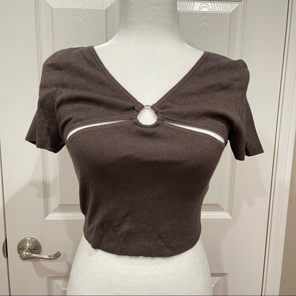 Glassons Ring Front Cropped Tee - image 2